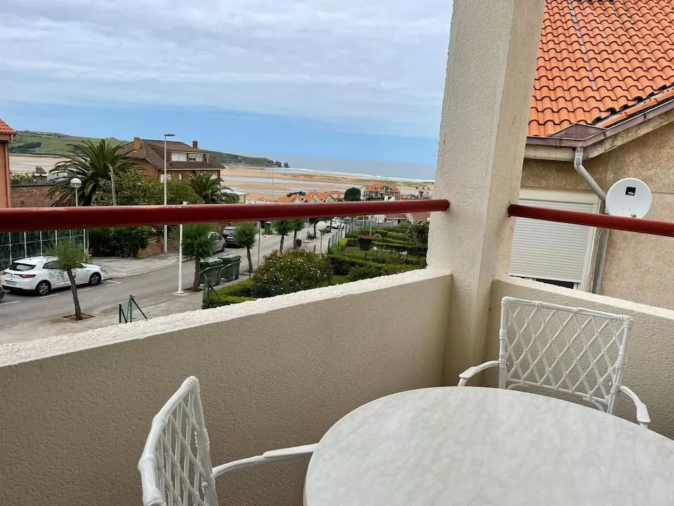 Dúplex con terraza en Mogro