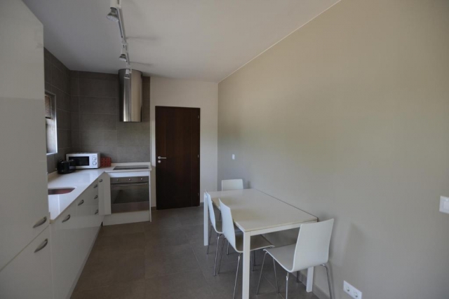 Cocina en blanco 