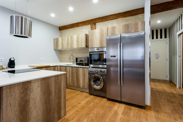 Cocina en madera y acero