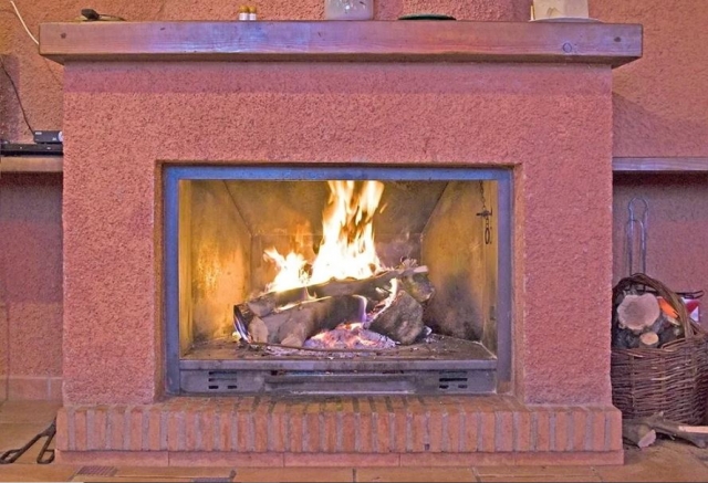 Sala con la chimenea