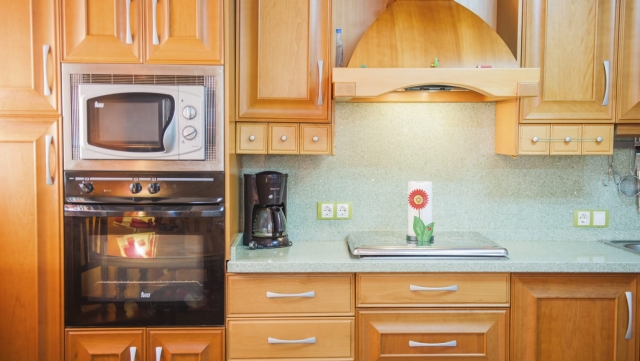 Cocina con armarios
