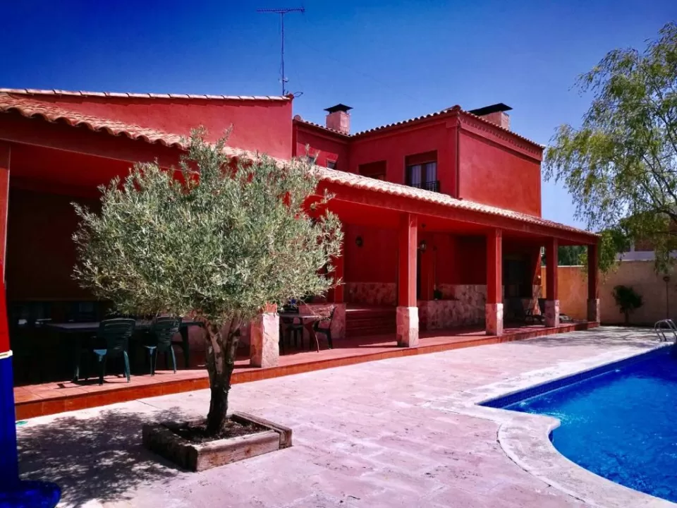 Villana