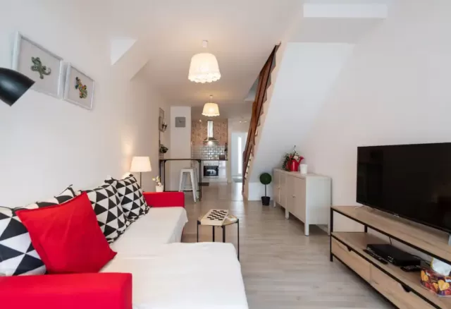Sala de estar y cocina 