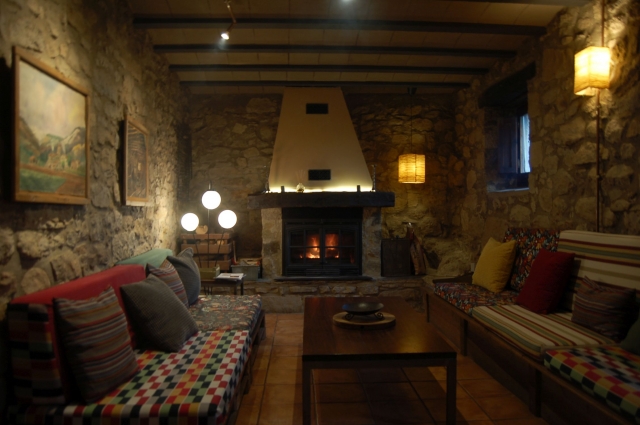 SALÓN CHIMENEA