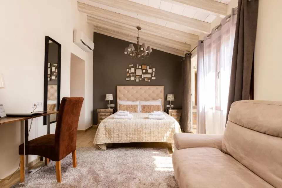 Deluxe Double Room with Balcony