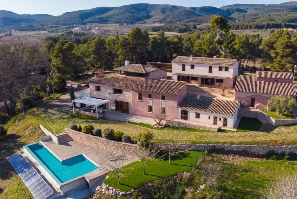Les Apieres- La Casa Gran