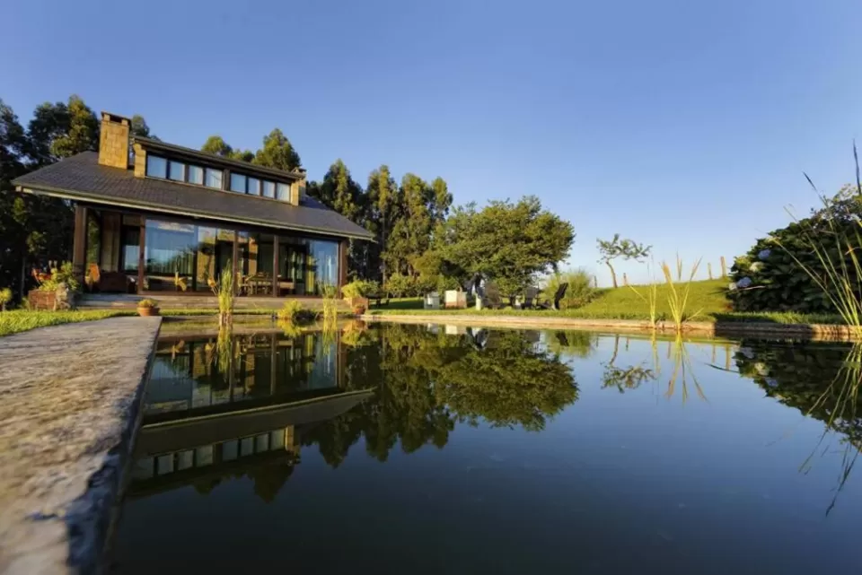 24 Casa con gran jardín y piscina en Cabárceno