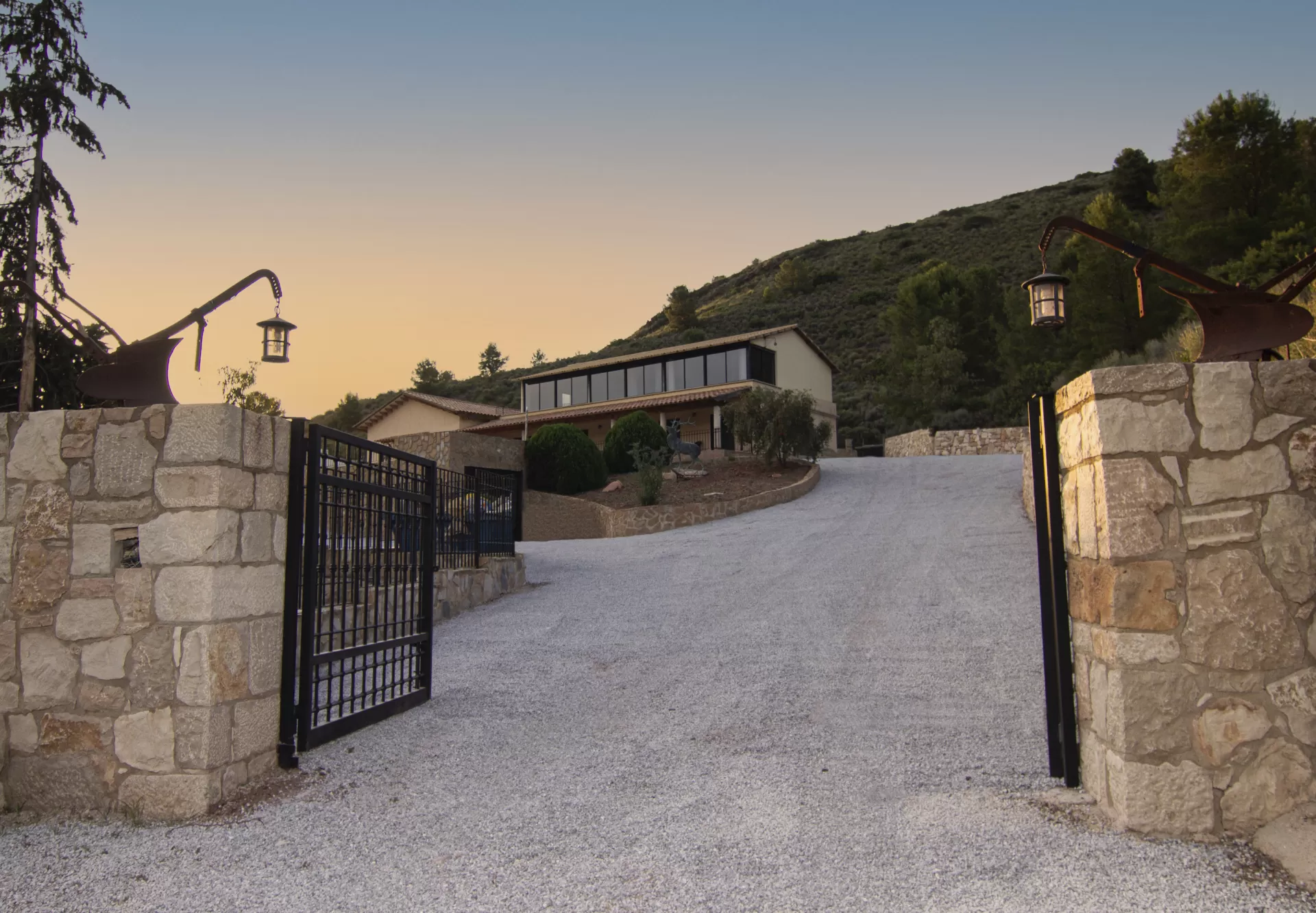 La Casa Escondida