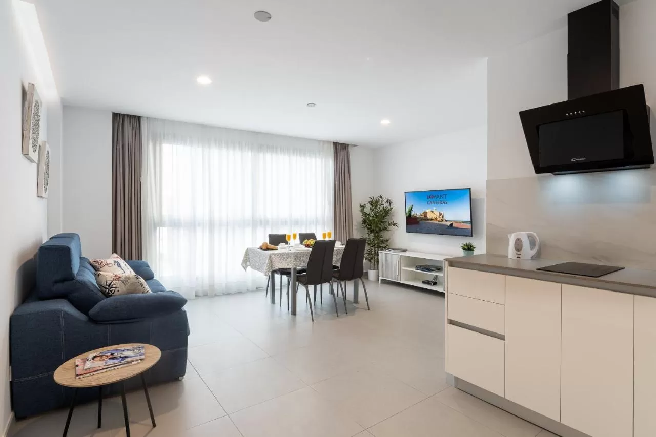 VV Loyant Canteras- by Henrypole Home