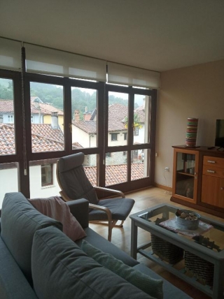 Sala amplia con vistas