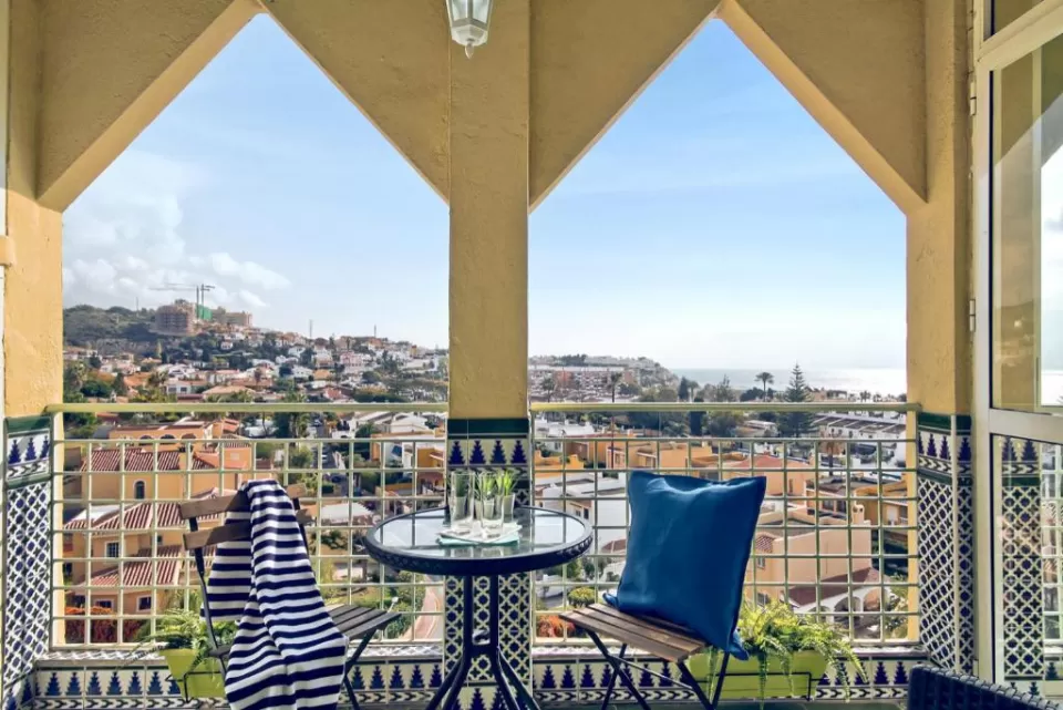 Del Parque Flats- Torrevigia
