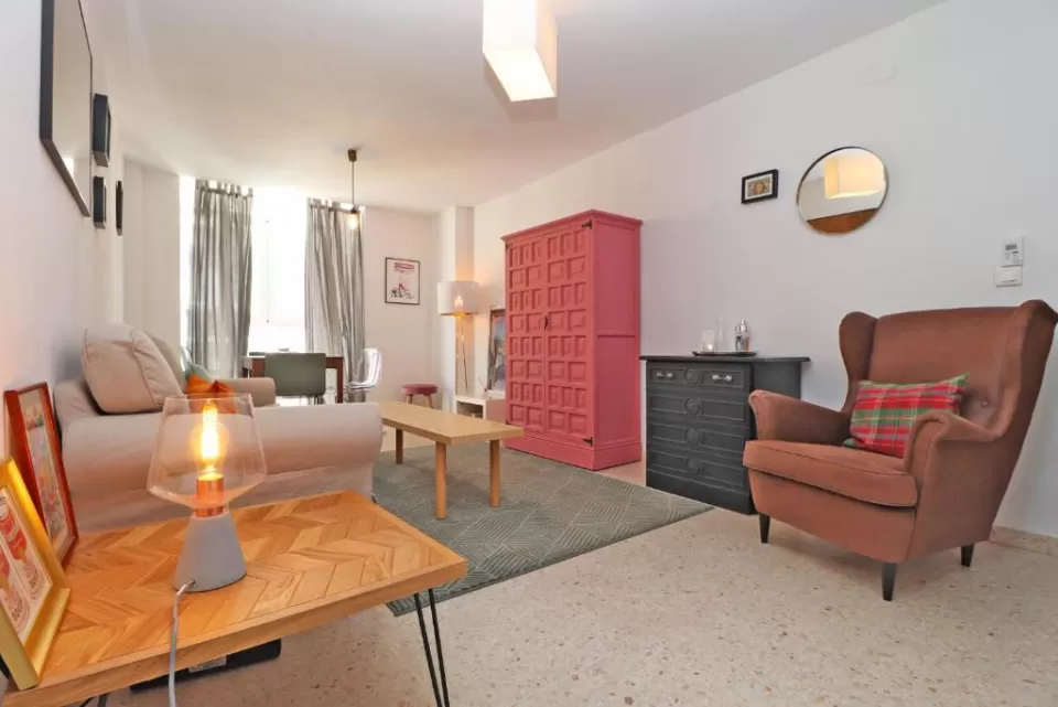 Del Parque Flats- Victoria Trini