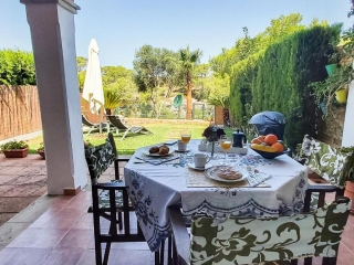 Amplio porche con vistas