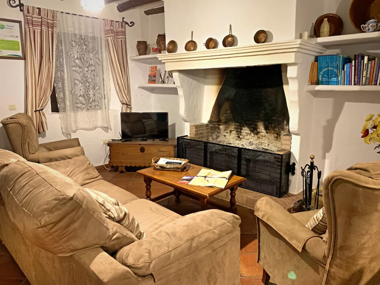 Casa Rural en Zahara de la Sierra II- ViveloRural