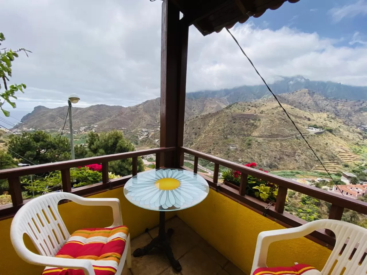 Lightbooking Vacation Rentals- Casa Claudia