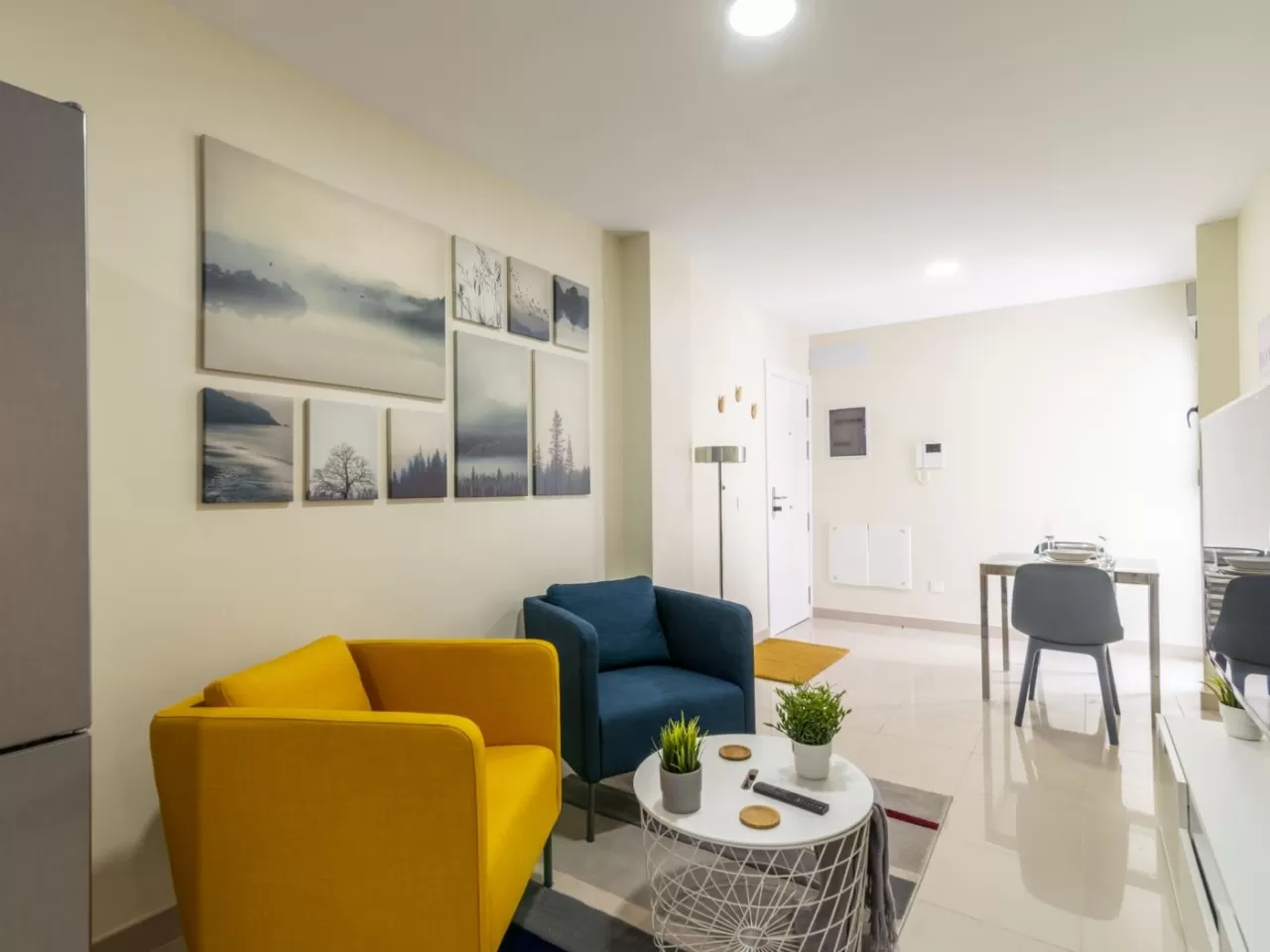 Lightbooking Vacation Rentals- Livian Suites 2A