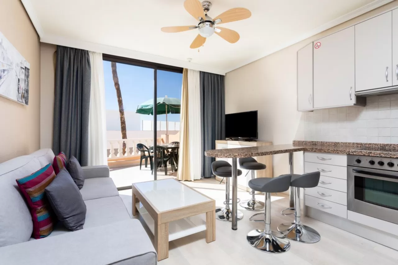 Lightbooking Vacation Rentals- Costa Adeje Holiday
