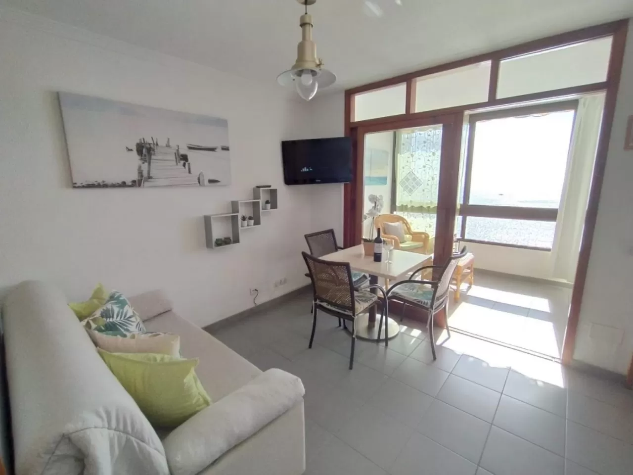 Lightbooking Vacation Rentals- Patalavaca Paco 614
