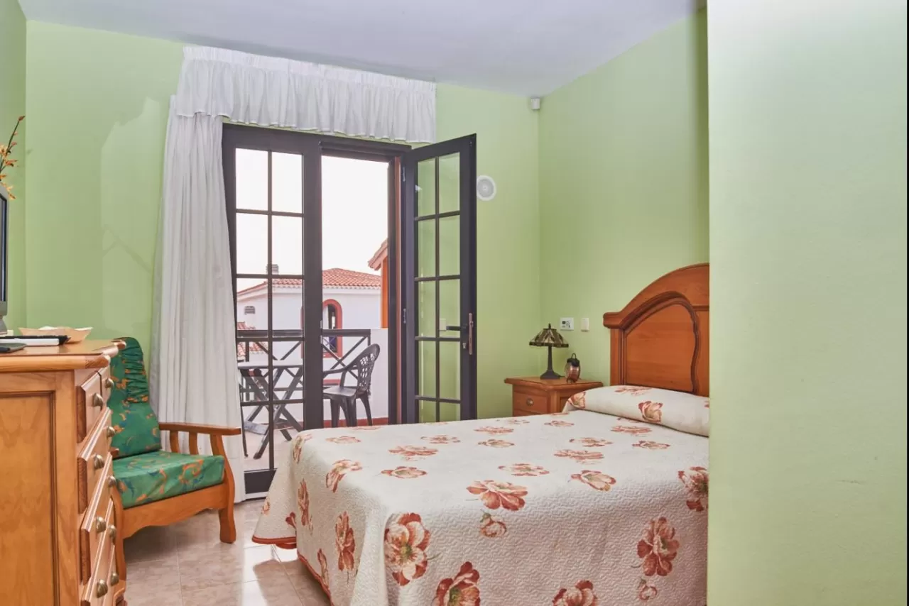 Lightbooking Vacation Rentals- Turman Duplex 101