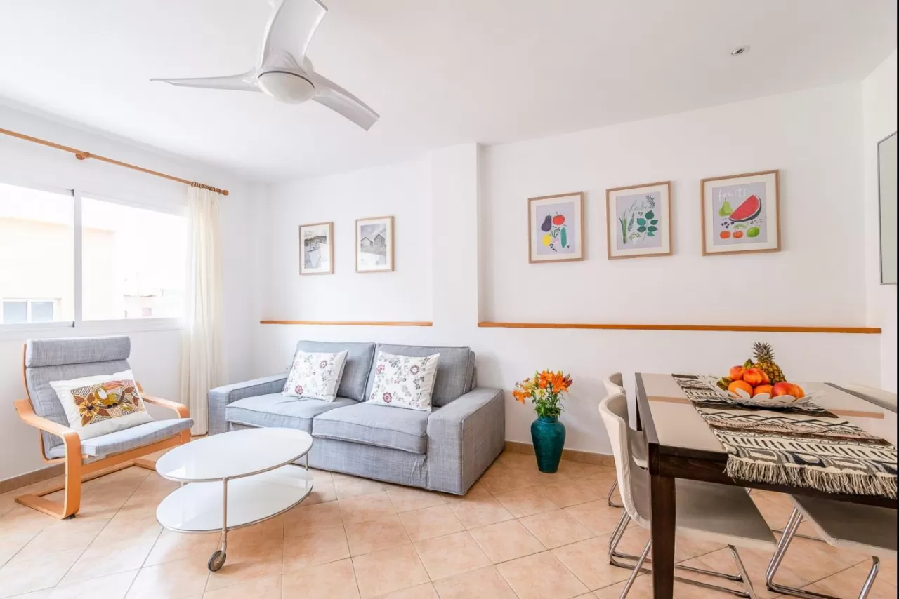 Lightbooking Vacation Rentals- Calas 2A