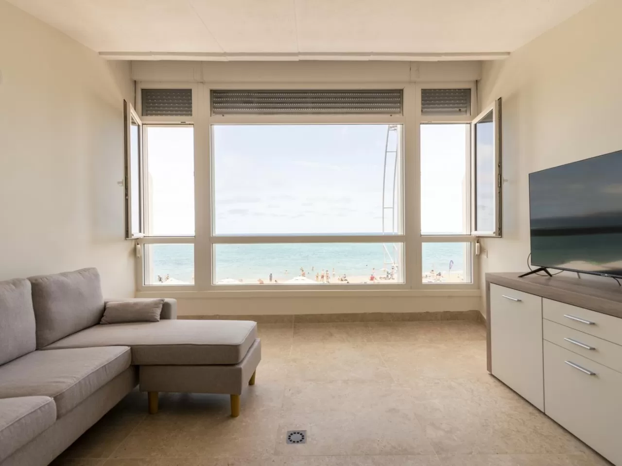Lightbooking Vacation Rentals- Canteras 24 1B