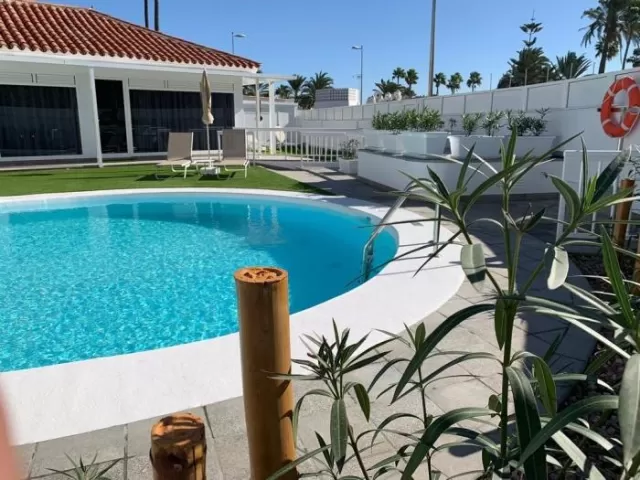 Lightbooking Vacation Rentals- Villa 44B