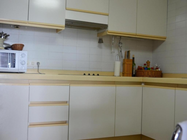 Cocina en colores amarillos