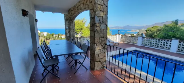 Apartamento Cap Ras 8