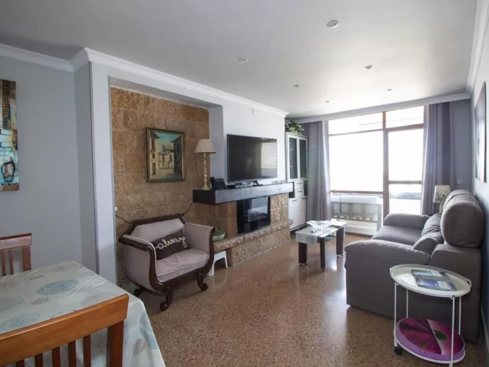 Lightbooking Vacation Rentals- La Nogalera