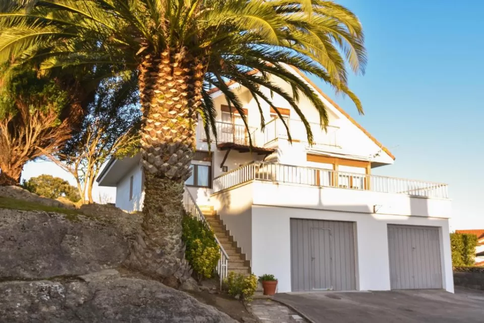 11 Amplio y cómodo chalet en Ajo preciosas vistas