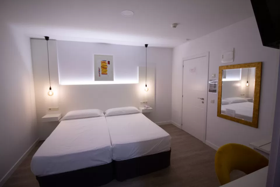 Double Interior 2 beds