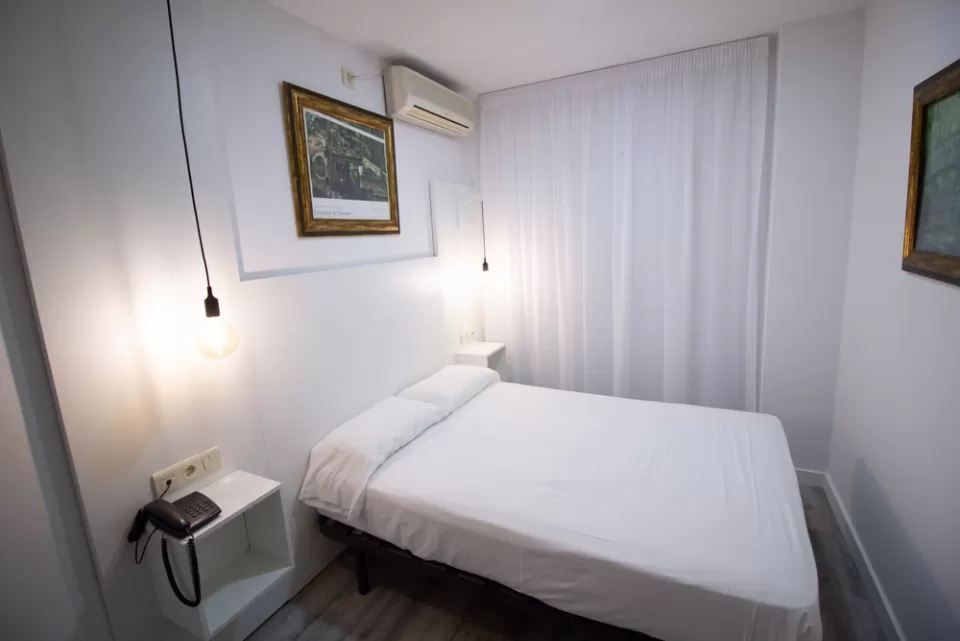 Single Indoor