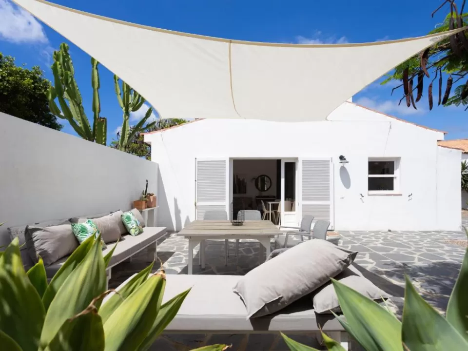 Pillow Abroad- Casita 2 Caserío de Guaza