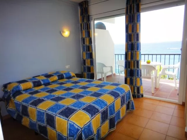Bertur Apartments- Cala Llevadó 24 3