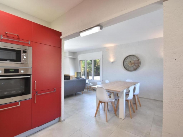 Cocina junto al comedor