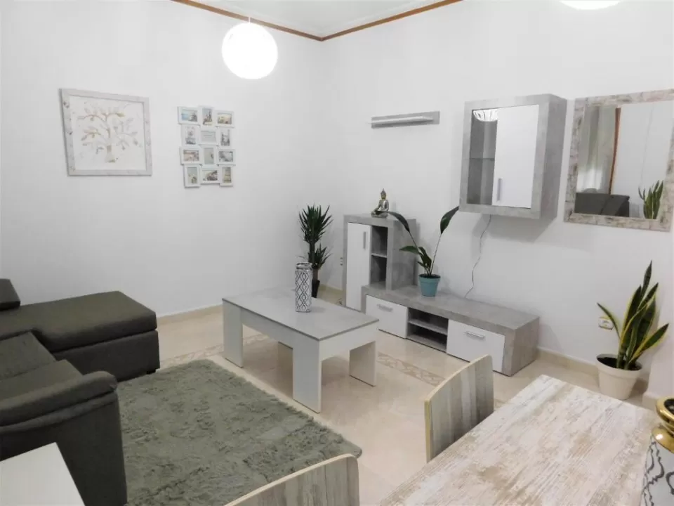 Turistika- Fantástico apartamento en La Cenia