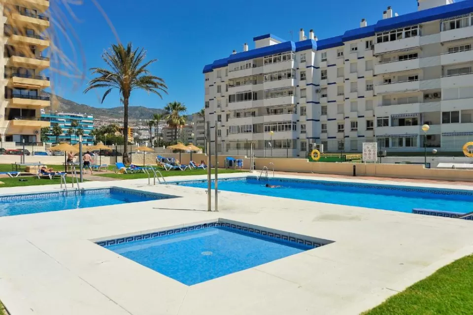 GHR Rentals- Sea Views Aloha Apartment