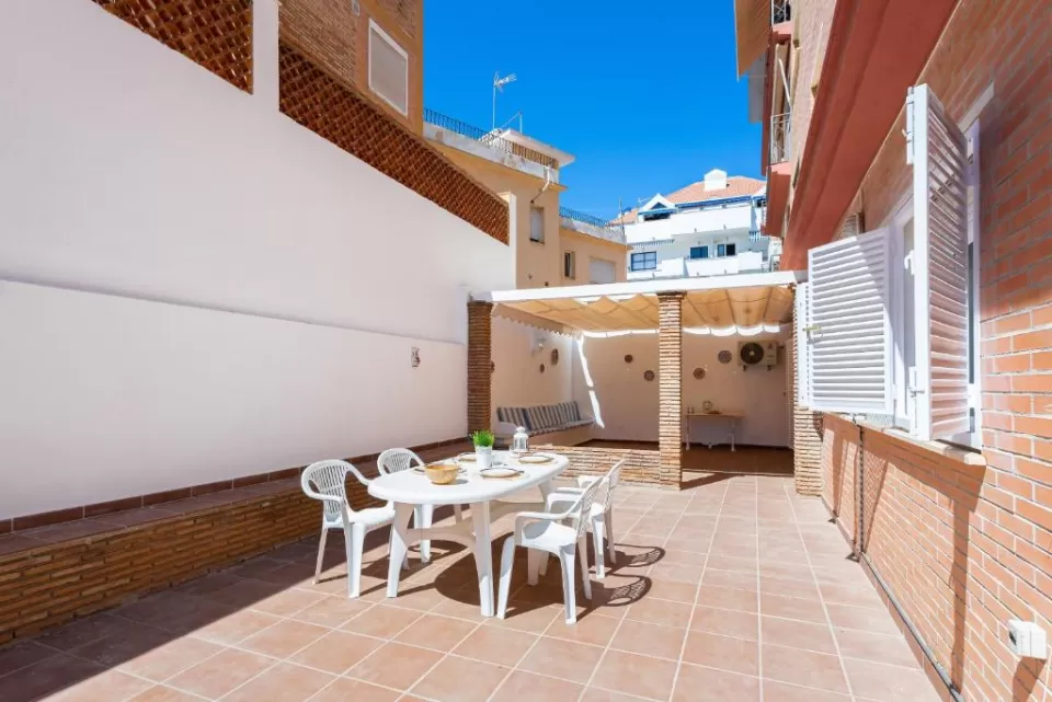 GHR Rentals- Los Boliches Beach Apartment