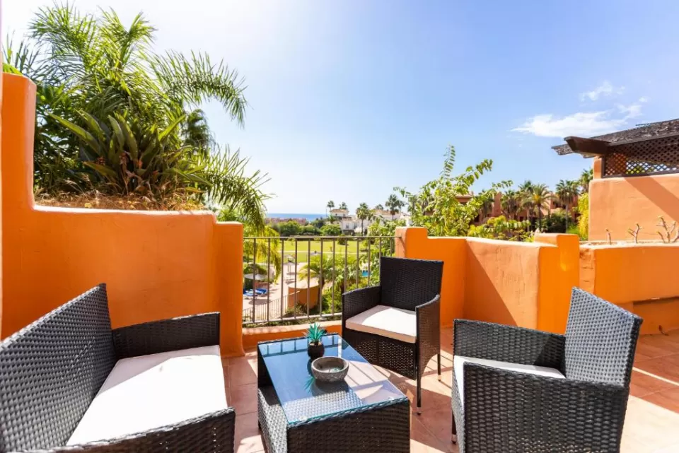 GHR Rentals- Sotoserena Sea View Apartment
