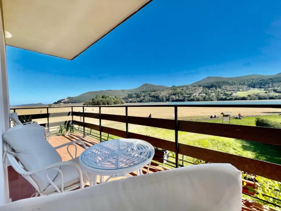 Urdaibai Rentals- San Antonio Beach Flat