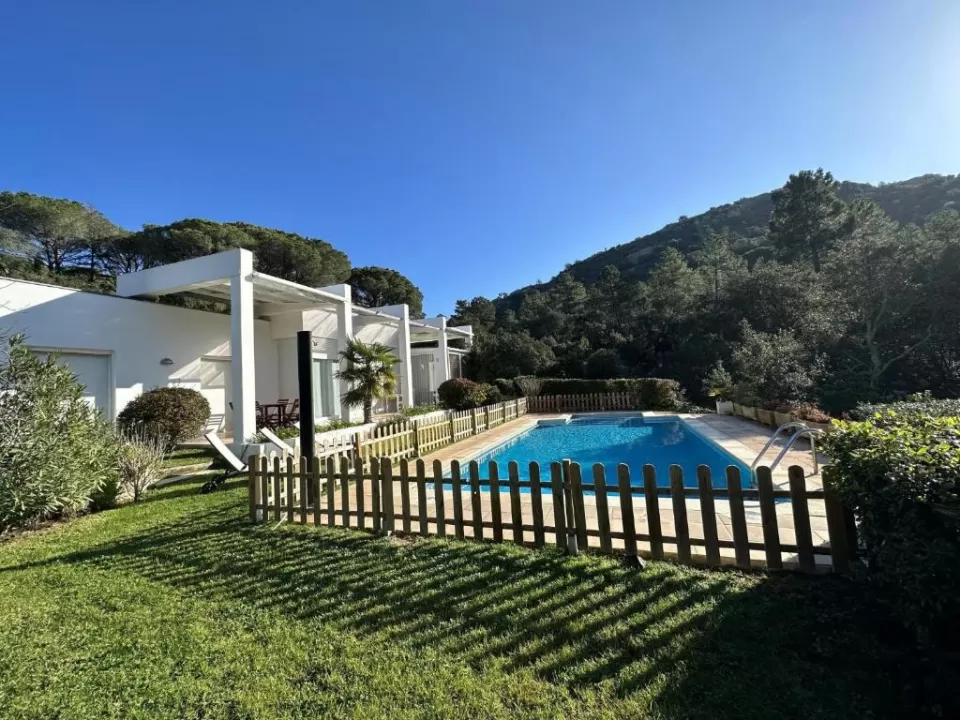 Glamour CostaBravaSi - Piscina, A/C, wifi, parking