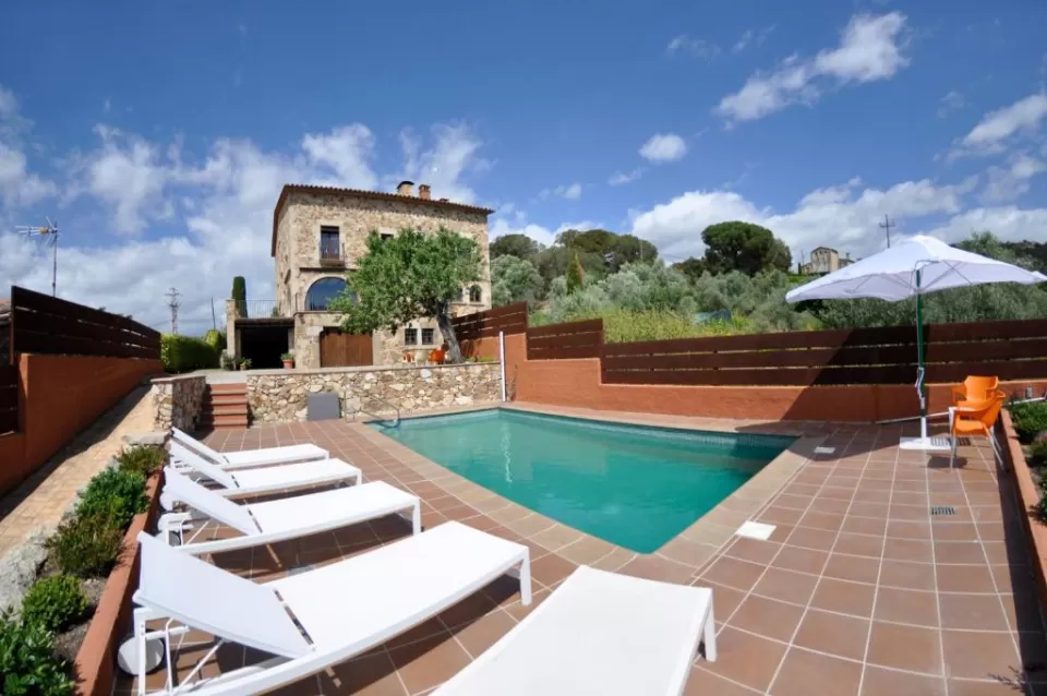 Petit CostaBravaSi - Piscina, BBQ, terraza, wifi