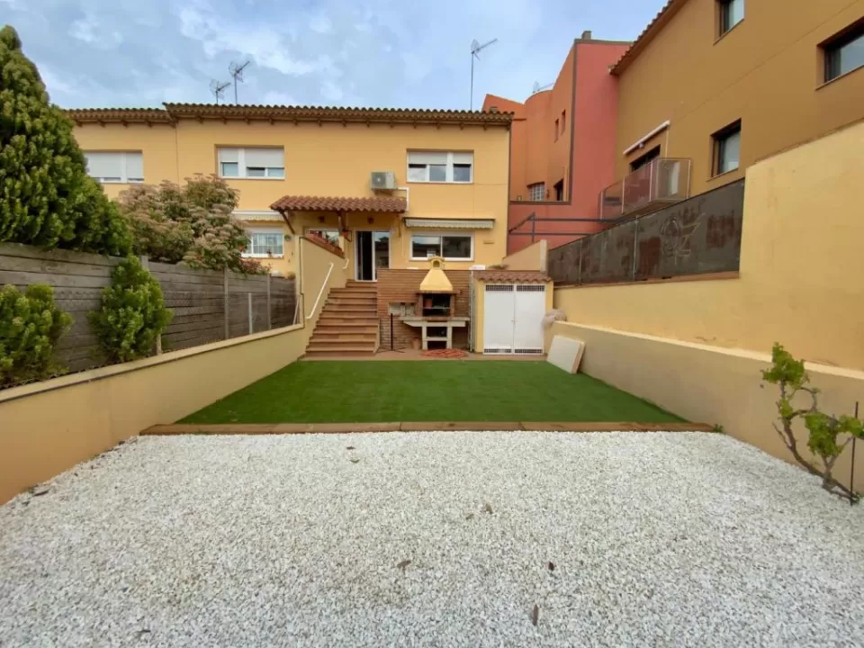 Plaça CostaBravaSi -  A/C, terraza, BBQ, Wifi