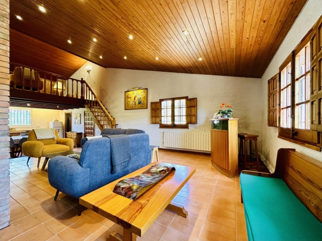 Sala con zona de estar