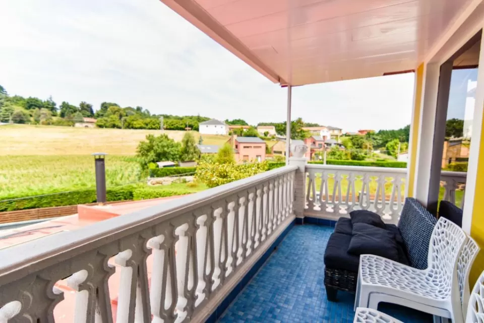 46 Precioso apartamento con jardín y piscina