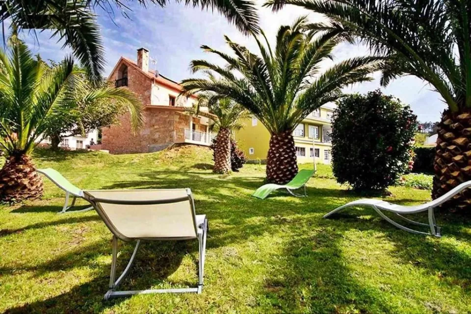Casas Completas- Cascada de Ézaro