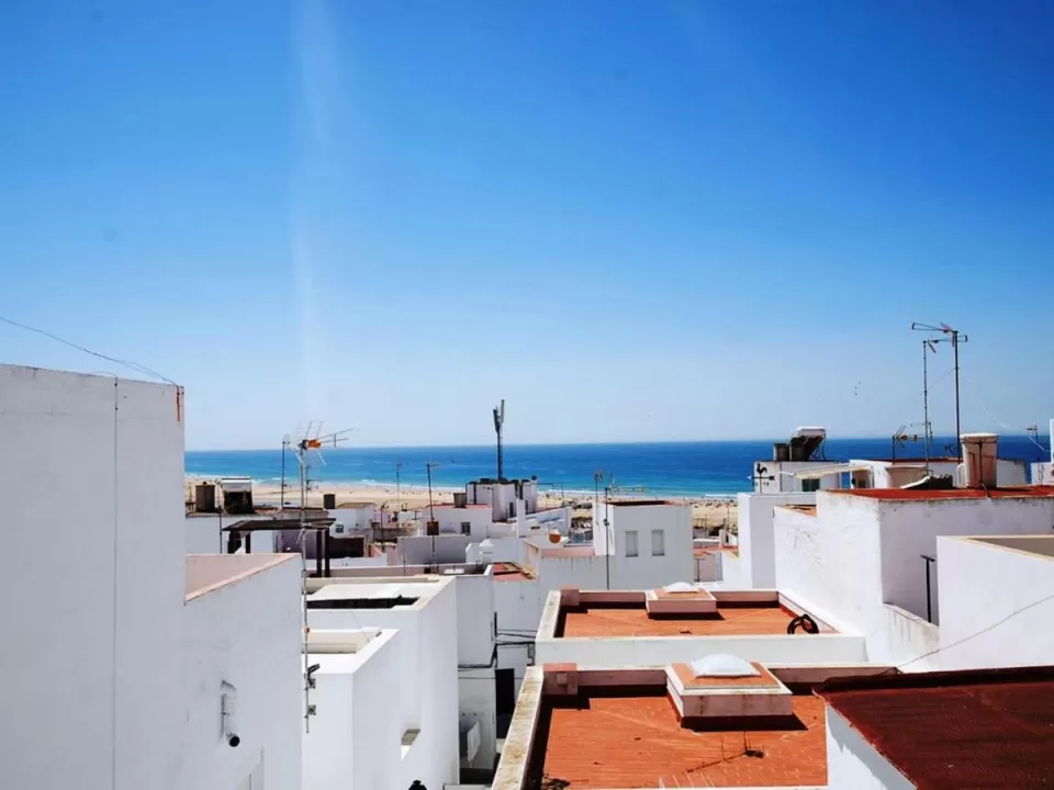 Apartamento vistas al mar con terraza solo familia