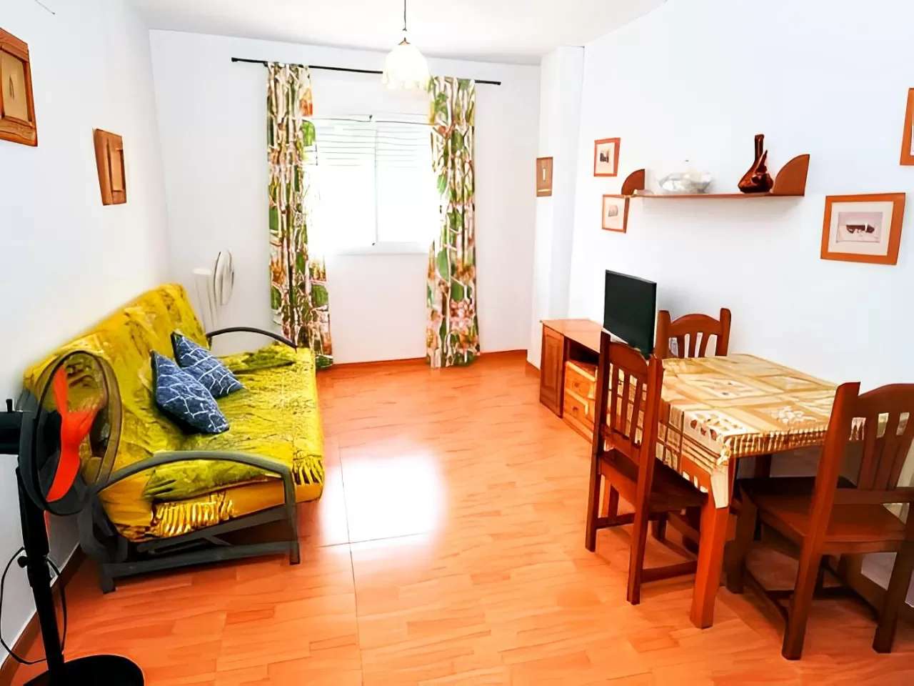 Apartamento San Ignacio solo familia y parejas 1B