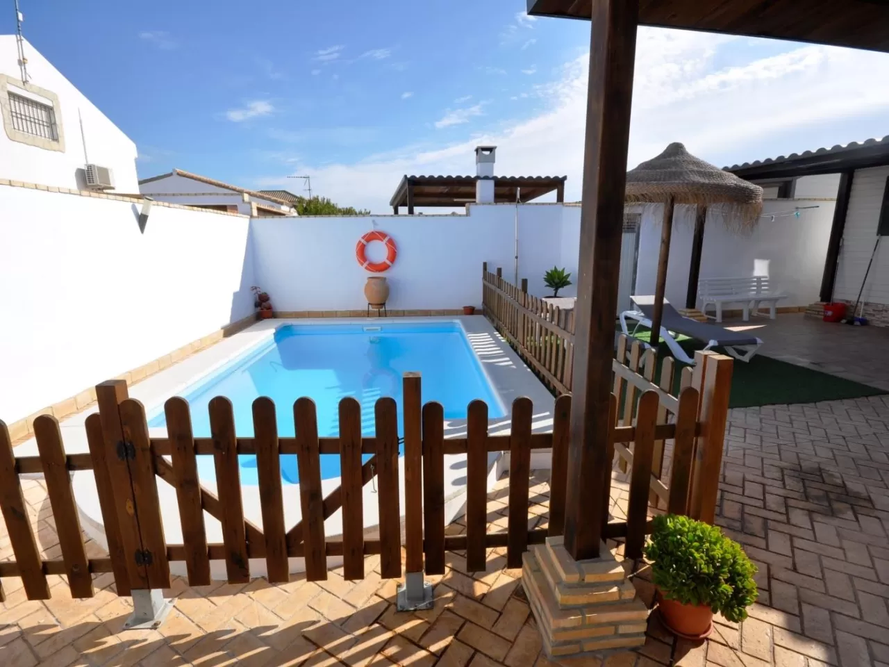 Casa con piscina privada solo familias pareja I