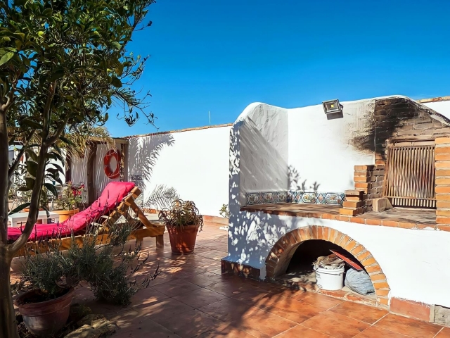 Apartamento con piscina compartida